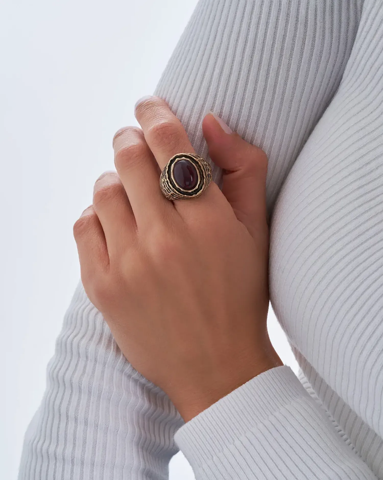 Bijou Brigitte Bague - Burgundy Oval New