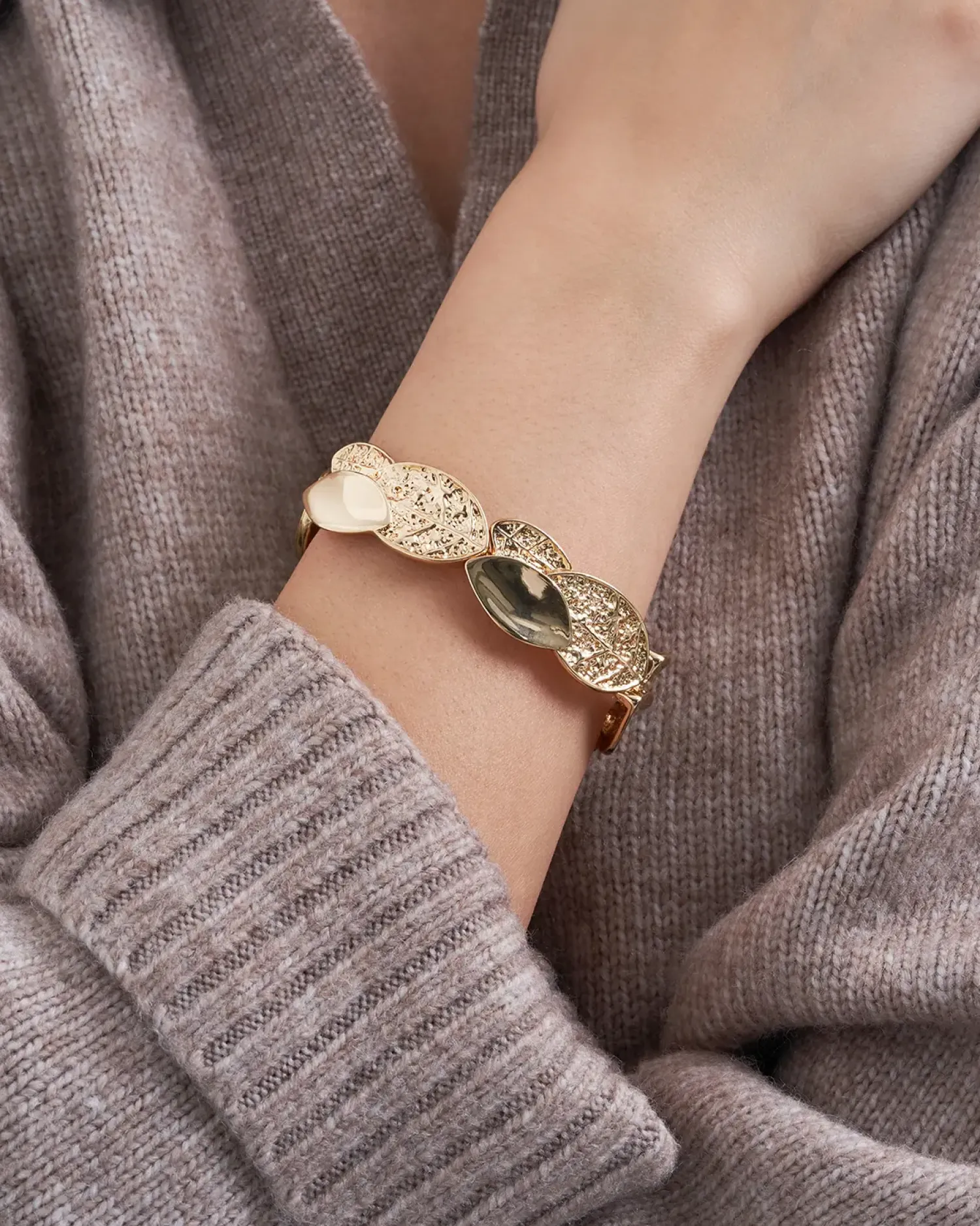 Bijou Brigitte Bracelet - Hammered Leaf Discount