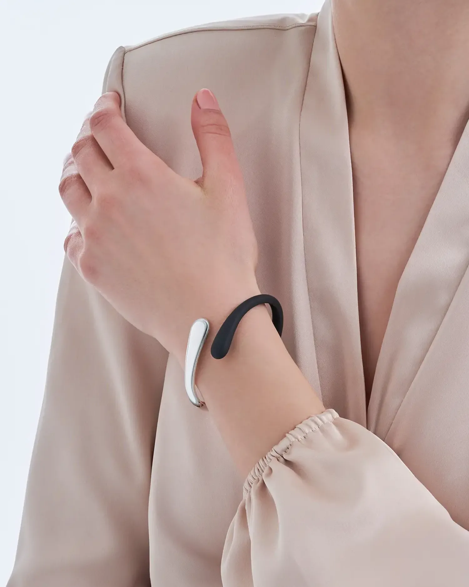 Bijou Brigitte Bracelet jonc - Black Hinge Discount