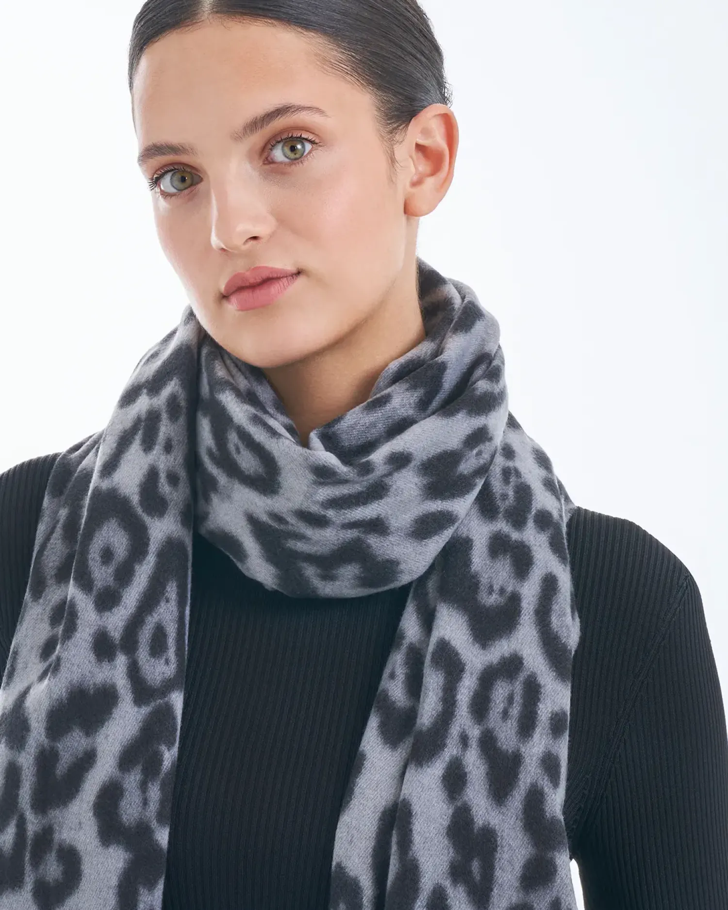 Bijou Brigitte Écharpe - Grey Leo