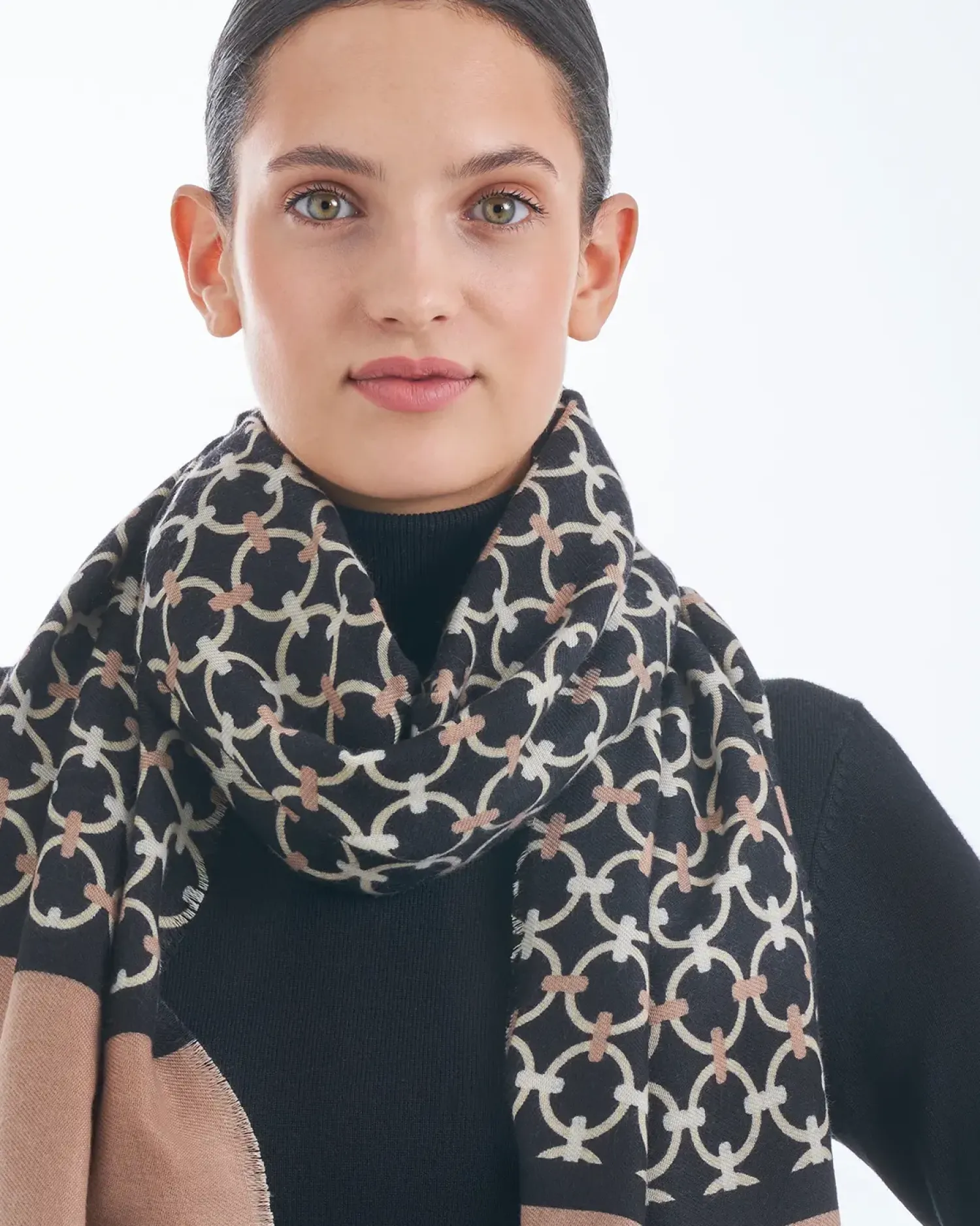 Bijou Brigitte Écharpe - Modern Classics Discount