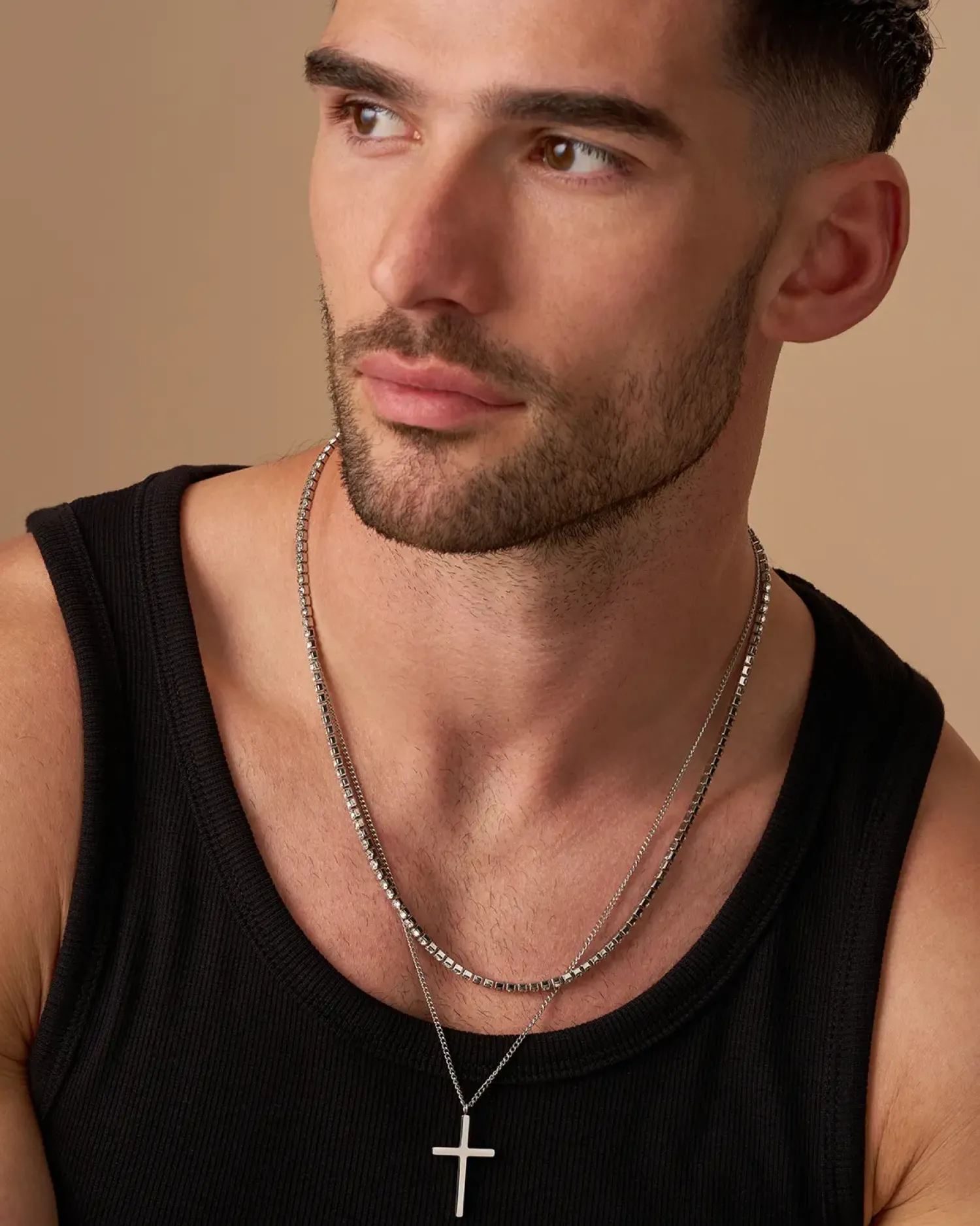 Bijou Brigitte Collier multirangs pour homme - Classic Cross Sale