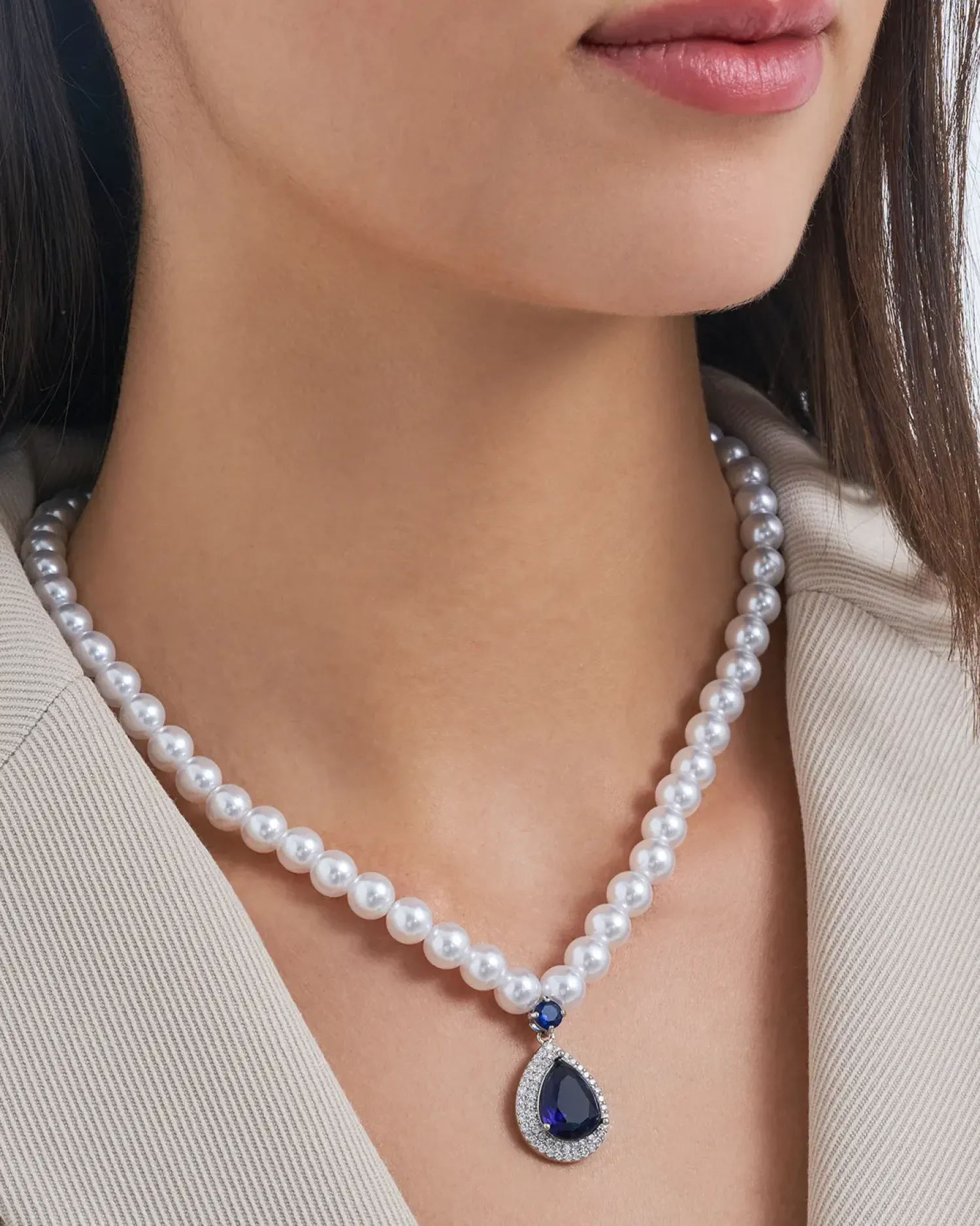 Bijou Brigitte Collier - Royal Sapphire Online