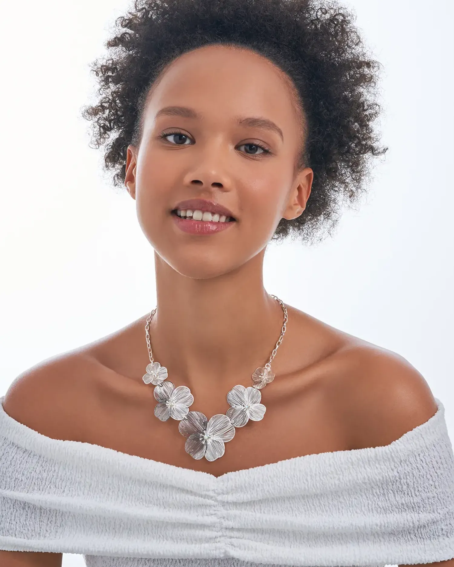 Bijou Brigitte Collier - Silver Petal Hot