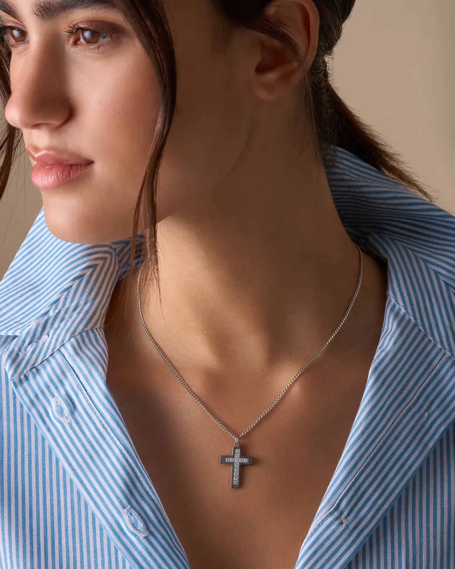 Bijou Brigitte Collier - Vintage Cross
