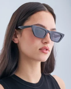 Bijou Brigitte Lunettes de soleil - Pointed Black Sale