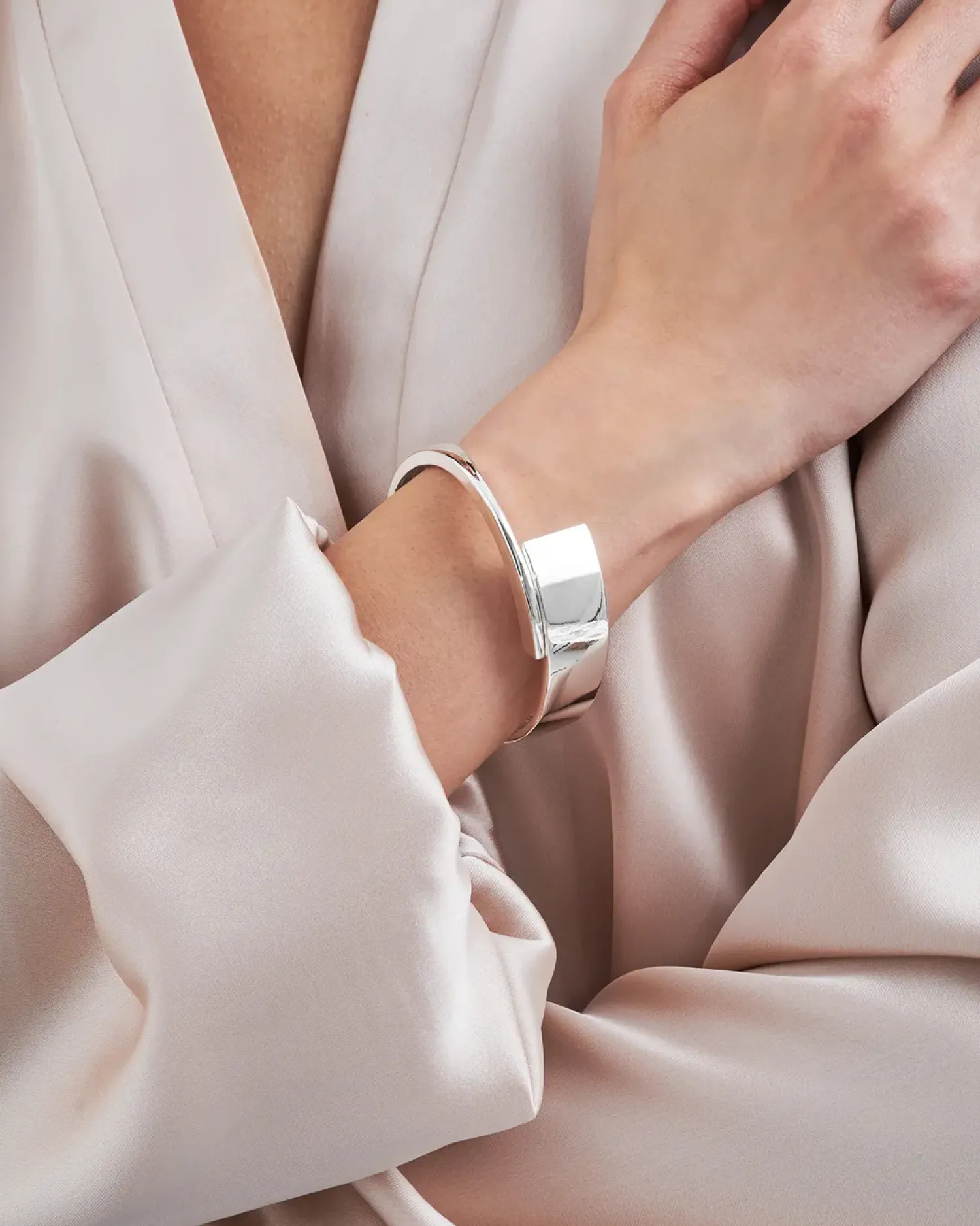 Bijou Brigitte Manchette - Silver Statement Online